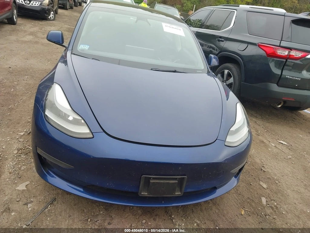 Tesla Model 3 LONG RANGE DUAL MOTOR ALL WHEEL DRIVE * CARFAX * , снимка 2 - Автомобили и джипове - 55858162