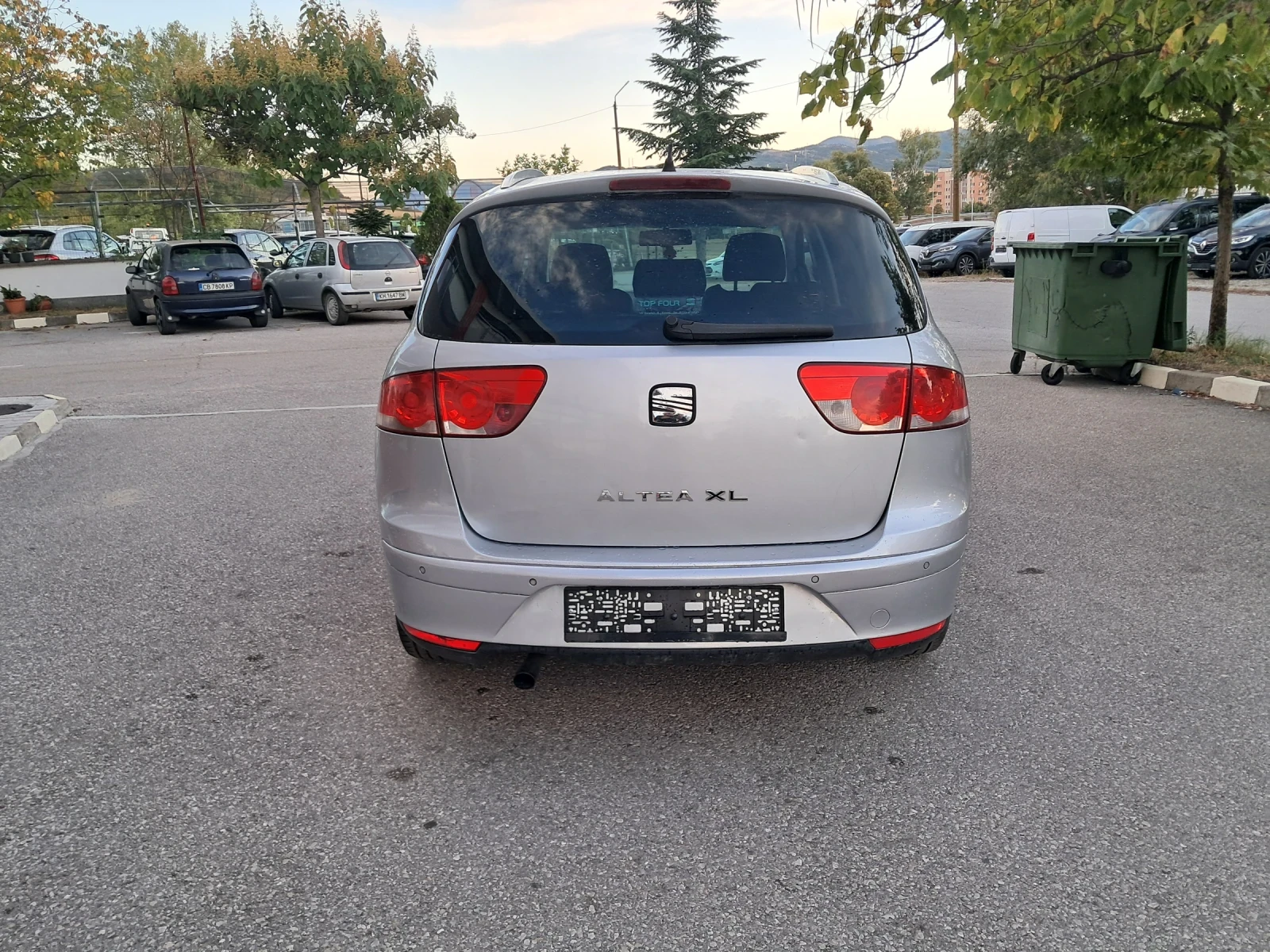 Seat Altea 1.9 XL 105 ks, снимка 4 - Автомобили и джипове - 56333748
