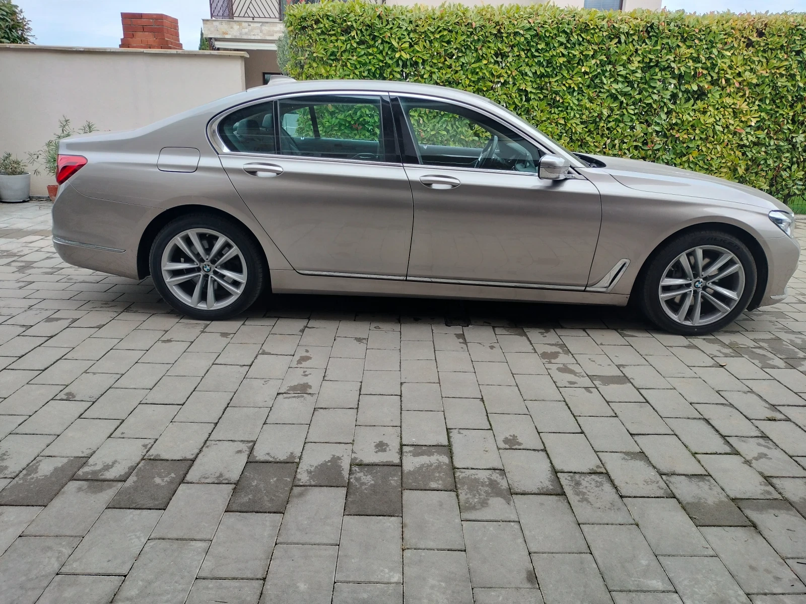 BMW 730 3.0 Хdrive, снимка 4 - Автомобили и джипове - 56522656