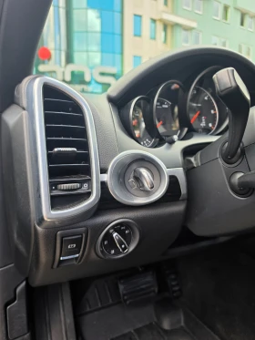Porsche Cayenne Platinum Edition, снимка 13