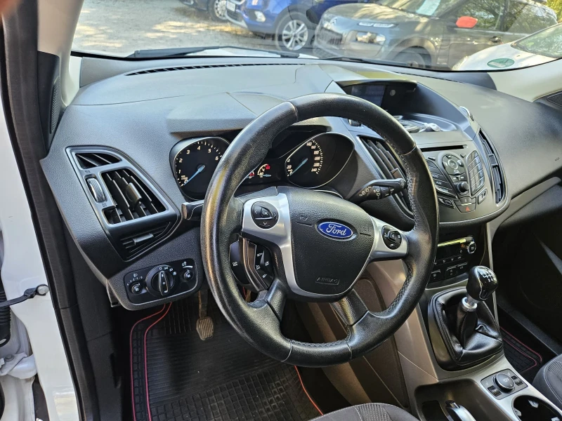 Ford Kuga 1.5 ecoboost euro6 Titanium, снимка 12 - Автомобили и джипове - 46967416