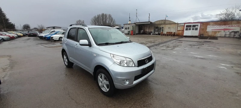 Daihatsu Terios 1.5i avtomat 4x4, снимка 2 - Автомобили и джипове - 49541824