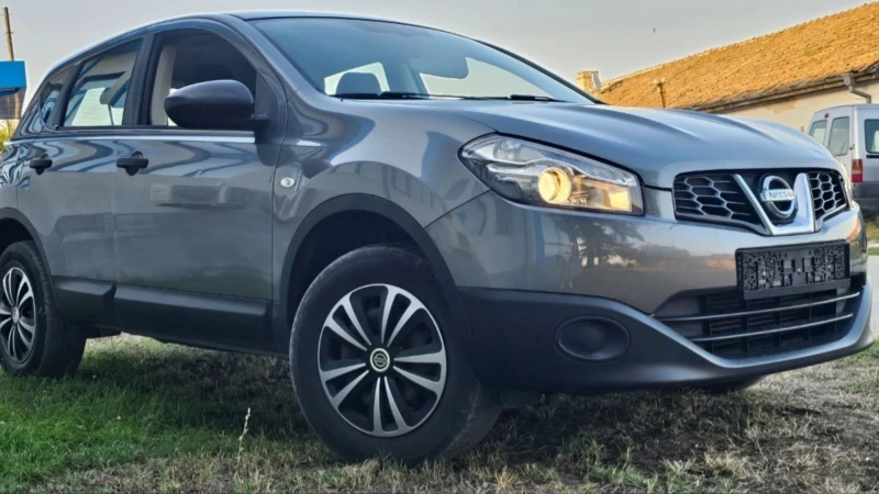 Nissan Qashqai 1.5 DCI ТОП ЛИЗИНГ ОФЕРТА, снимка 2 - Автомобили и джипове - 52260038