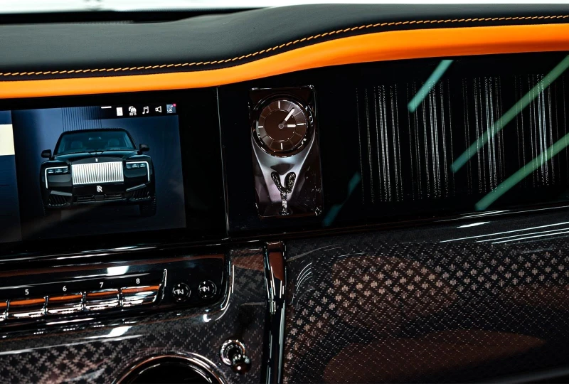 Rolls-Royce Cullinan BLACK BADGE/FACELIFT/SHOOTING STAR/BESPOKE/, снимка 10 - Автомобили и джипове - 52826512