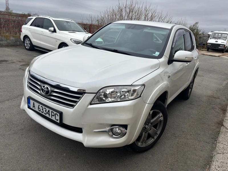 Toyota Rav4, снимка 4 - Автомобили и джипове - 53012148