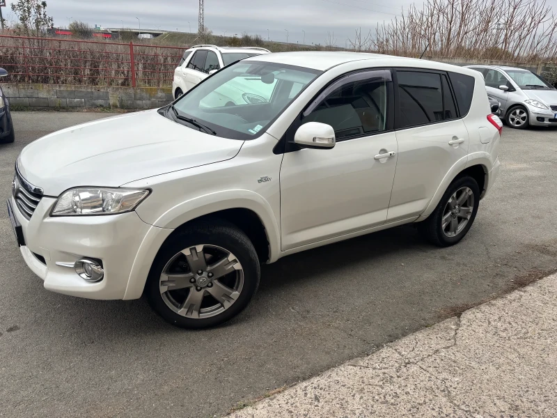 Toyota Rav4, снимка 3 - Автомобили и джипове - 53012148