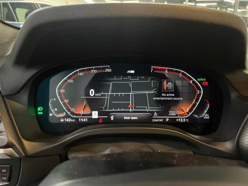 BMW X3 * xDrive30i * CARFAX * ПОДГРЕВ НА ВОЛАНА* ПАНОРАМА, снимка 8 - Автомобили и джипове - 53255207