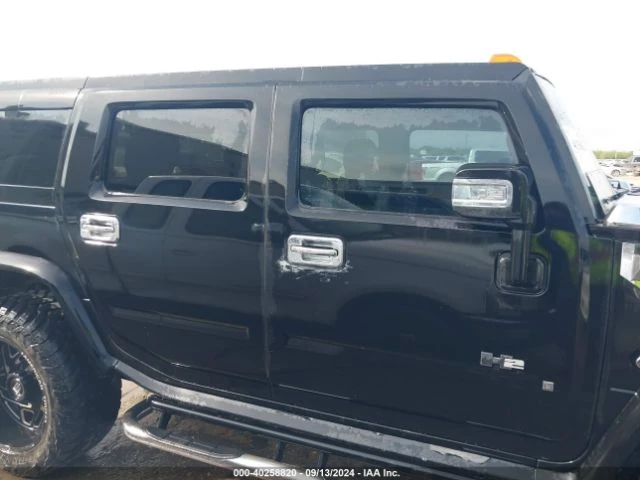 Hummer H2 SUV 6.2 6-степенен автомат, снимка 2 - Автомобили и джипове - 47448057