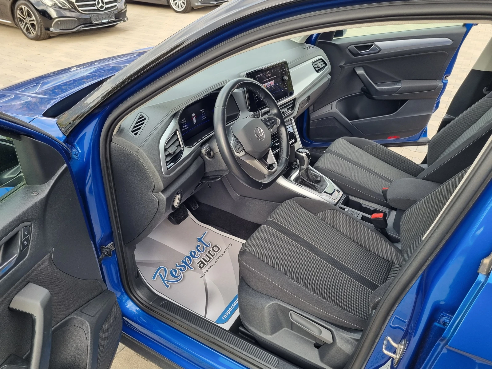 VW T-Roc 1.5TSi-DSG 2023г.-84, 000км - изображение 7