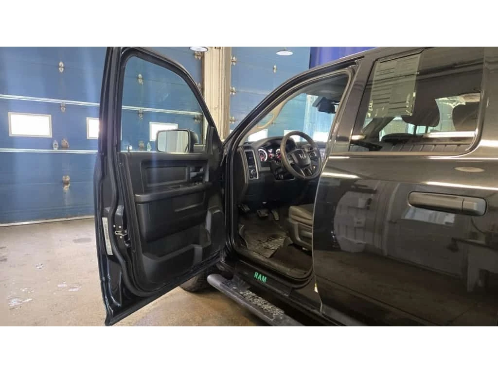 Dodge RAM 1500 * Express * CARFAX * ���� �� �� | Mobile.bg � ����������� 8