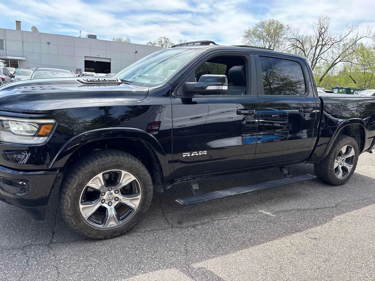 Dodge RAM 1500 | Laramie | ПАНОРАМА | ДВА КЛЮЧА | CARFAX | , снимка 2 - Автомобили и джипове - 54598865