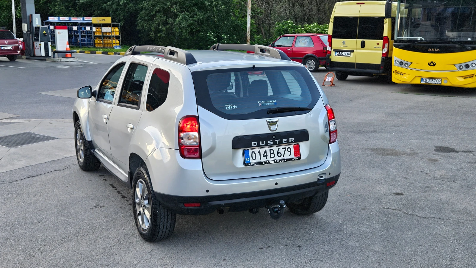 Dacia Duster 1.5 DCI 4X4/ KLIMA/NAVIG/FACELIFT/EURO-6d, снимка 4 - Автомобили и джипове - 55042383