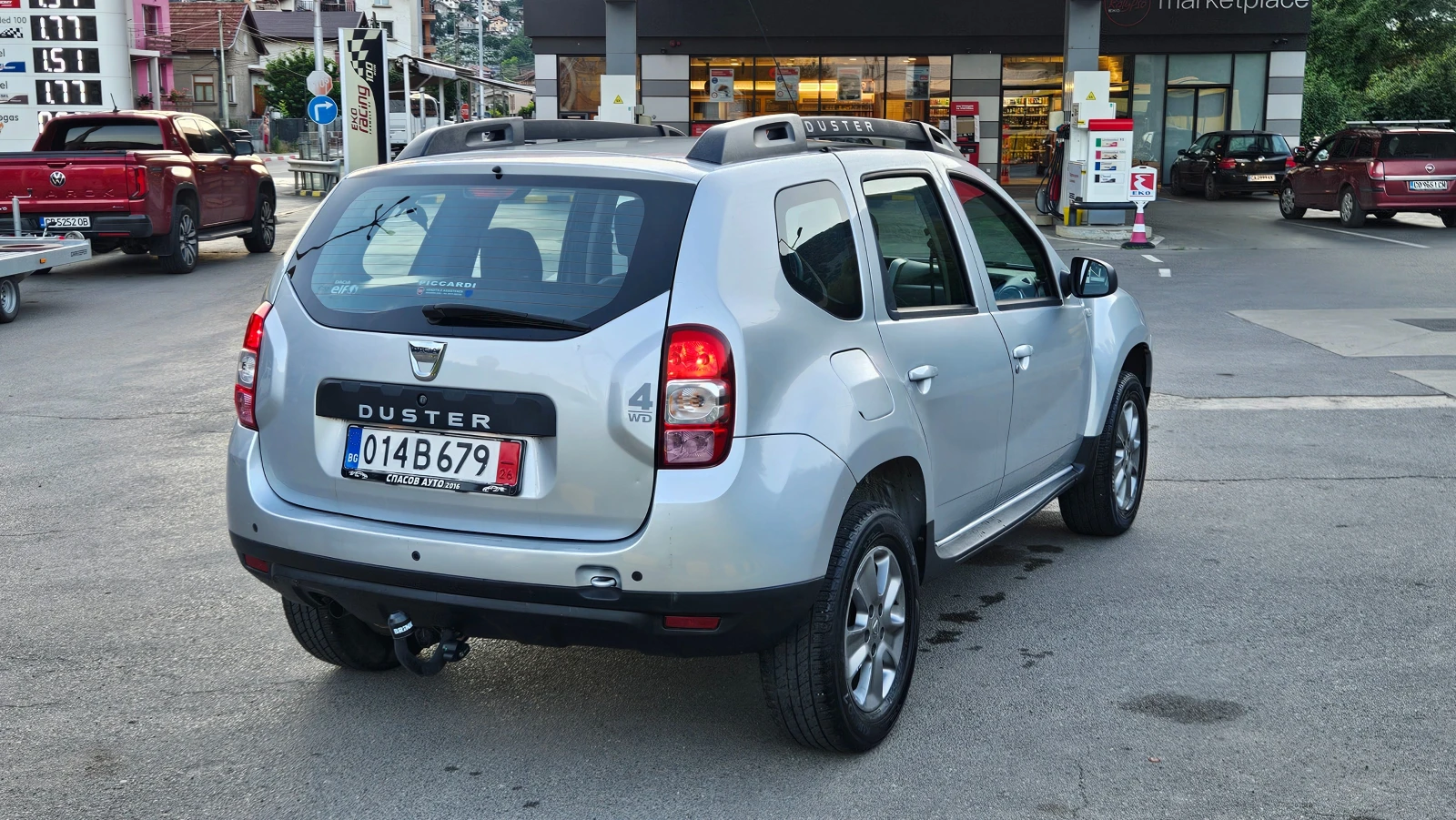 Dacia Duster 1.5 DCI 4X4/ KLIMA/NAVIG/FACELIFT/EURO-6d, снимка 5 - Автомобили и джипове - 55042383