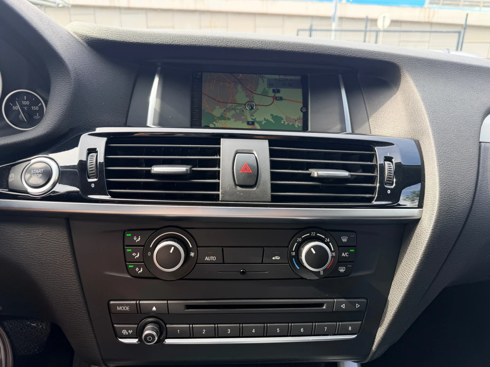 BMW X3 xDrive 20d Steptronic PANO LED NAVI Climatronic, снимка 14 - Автомобили и джипове - 55103630