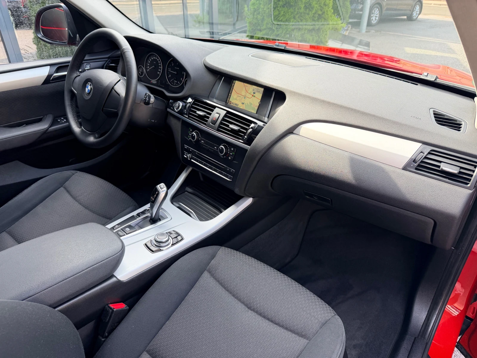 BMW X3 xDrive 20d Steptronic PANO LED NAVI Climatronic, снимка 12 - Автомобили и джипове - 55103630