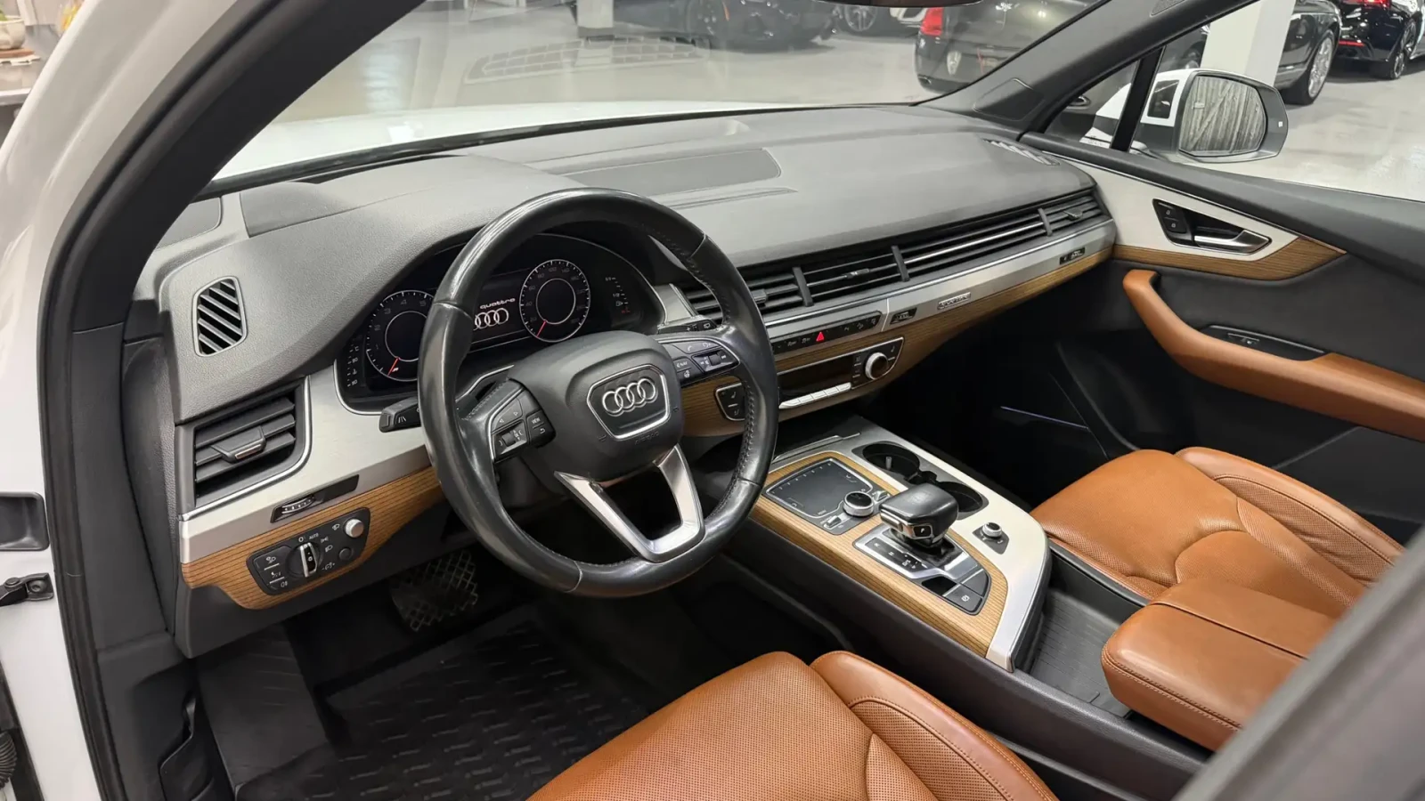 Audi Q7 TECHNIK 3.0T QUATTRO FULLY LOADED, снимка 9 - Автомобили и джипове - 55799782