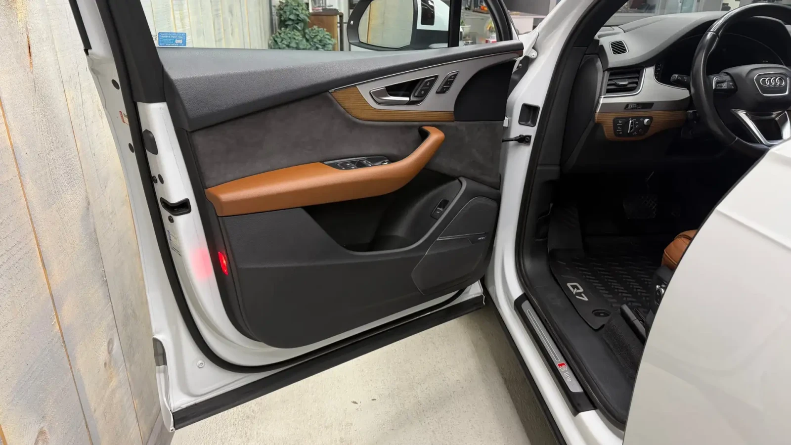 Audi Q7 TECHNIK 3.0T QUATTRO FULLY LOADED, снимка 17 - Автомобили и джипове - 55799782