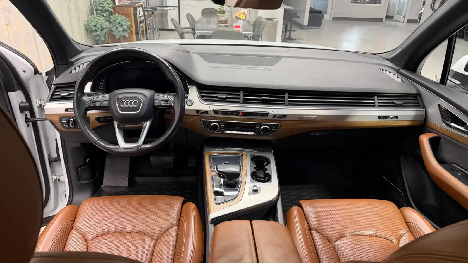 Audi Q7 TECHNIK 3.0T QUATTRO FULLY LOADED, снимка 11 - Автомобили и джипове - 55799782