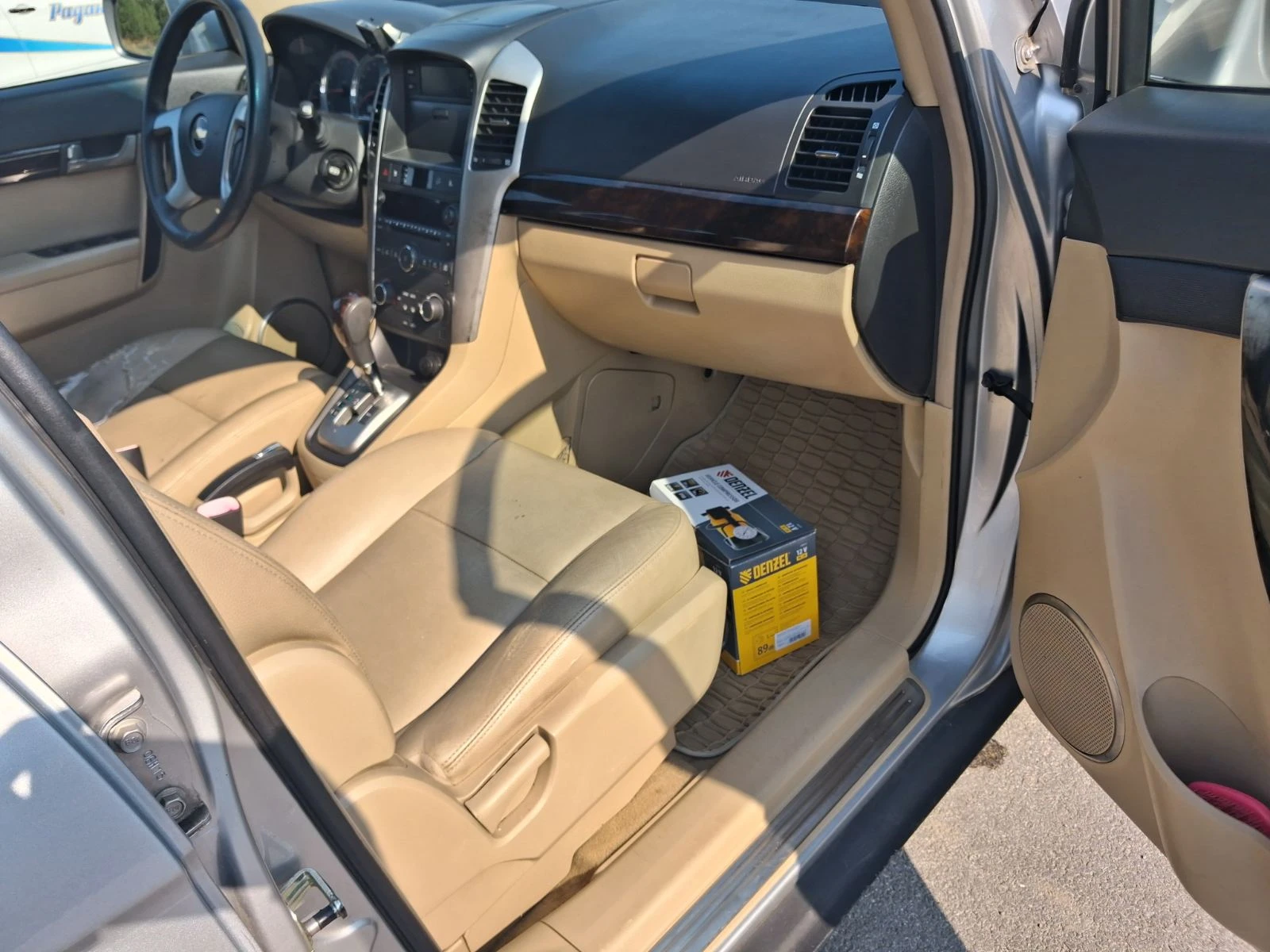 Chevrolet Captiva, снимка 8 - Автомобили и джипове - 56039282