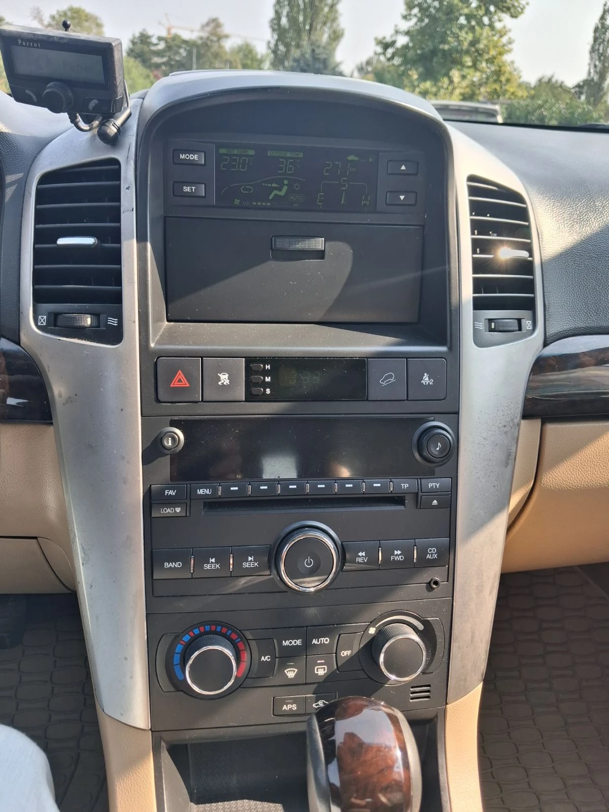 Chevrolet Captiva, снимка 9 - Автомобили и джипове - 56039282