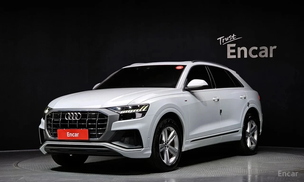 Audi Q8 / 45 TDI / ОБДУХВАНЕ / ХЕД-ЪП / ПАНОРАМА / 360