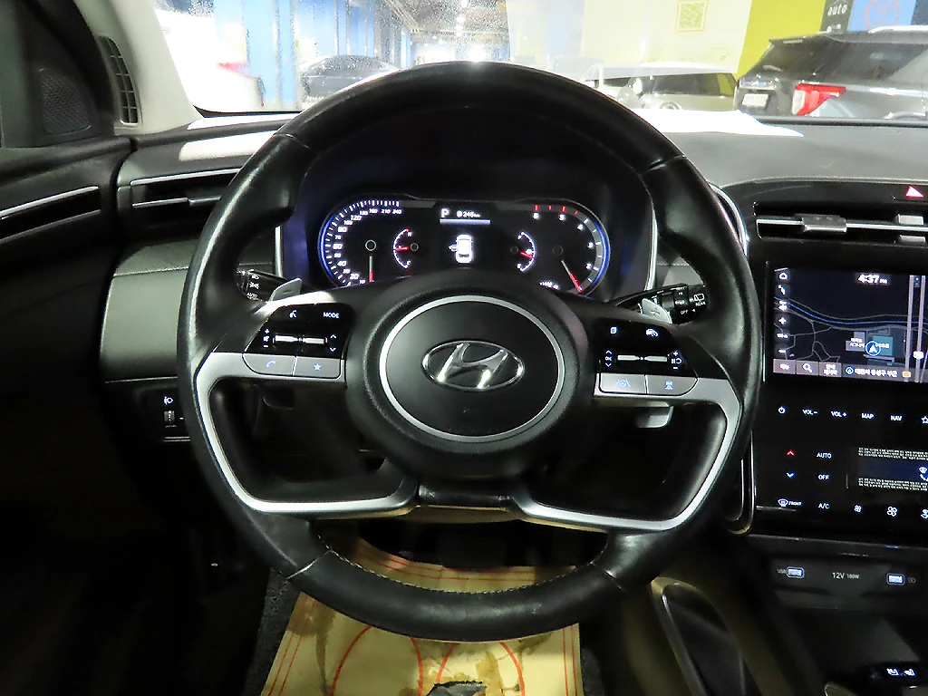 Hyundai Tucson Diesel 2.0 2WD autogeorge.com, снимка 13 - Автомобили и джипове - 56137209