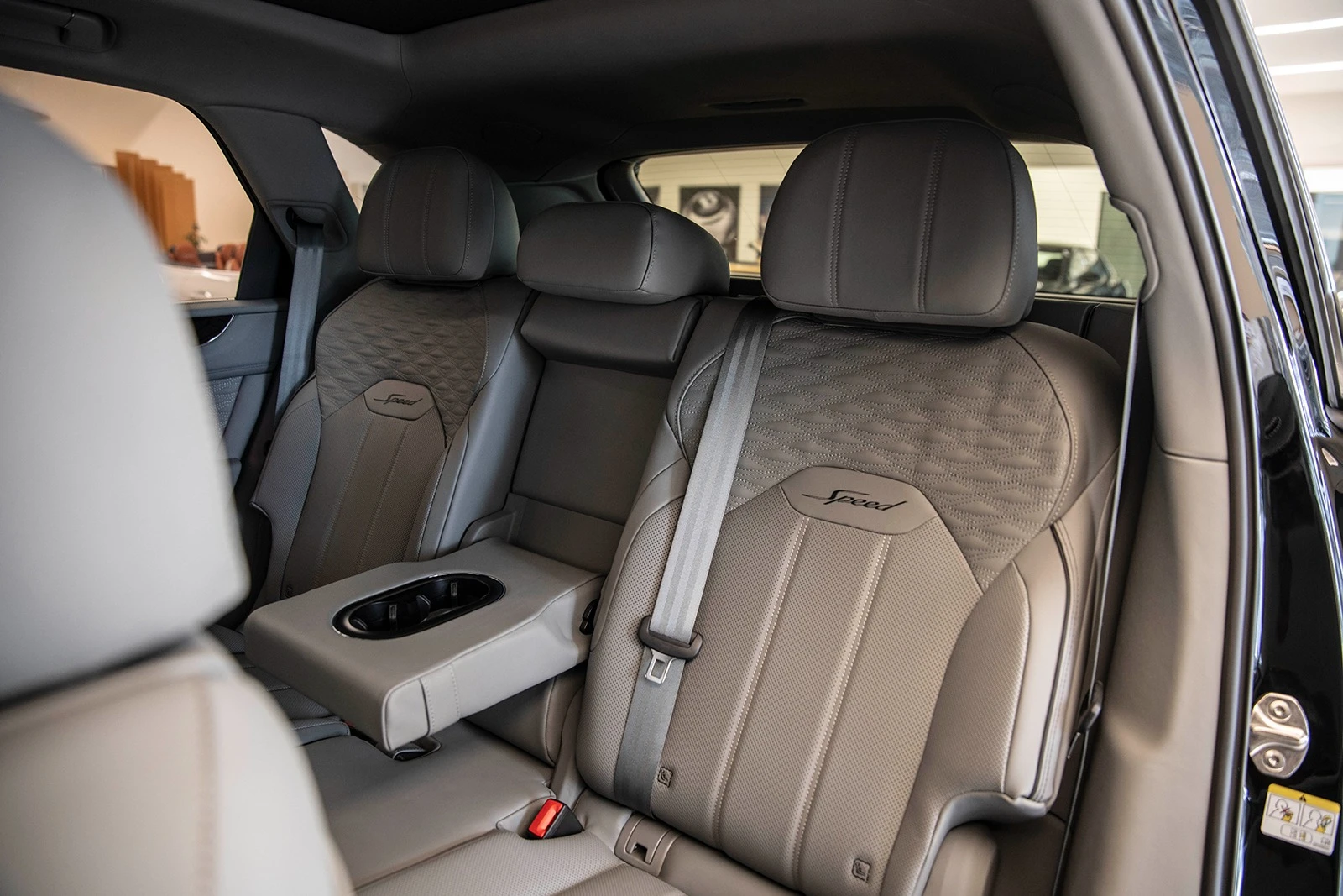 Bentley Bentayga | Mobile.bg � ����������� 12