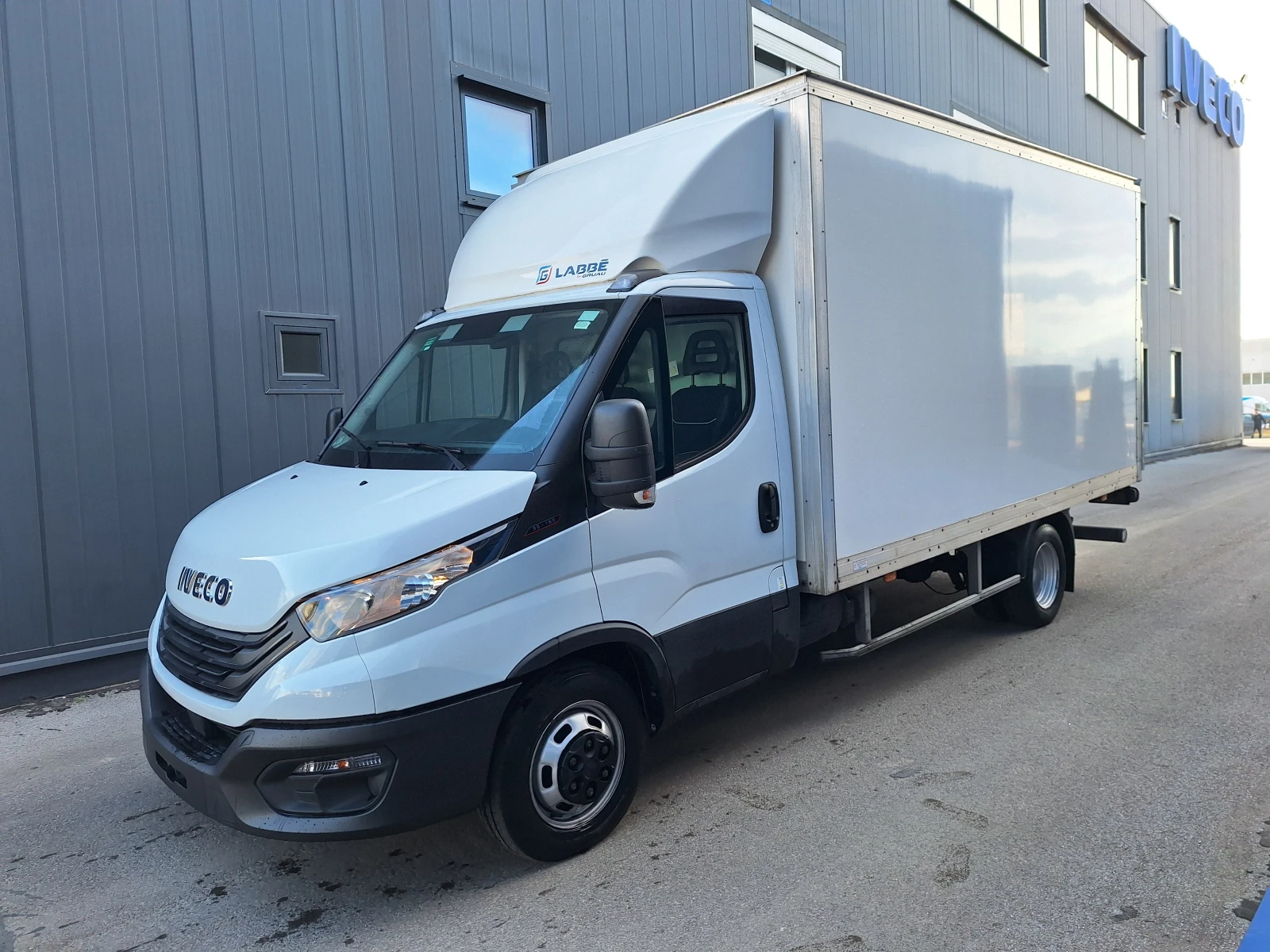 Iveco Daily 35C16   1 ГОДИНА ПЪЛНА ГАРАНЦИЯ