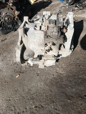 BJ3R 7002 BA скорости ръчни Lend Rover Evoque 2.2 дизел 150кс , снимка 2
