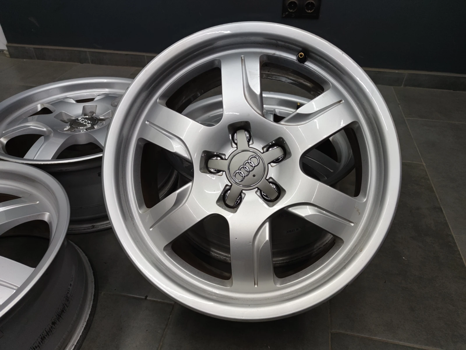   Audi | Mobile.bg   1