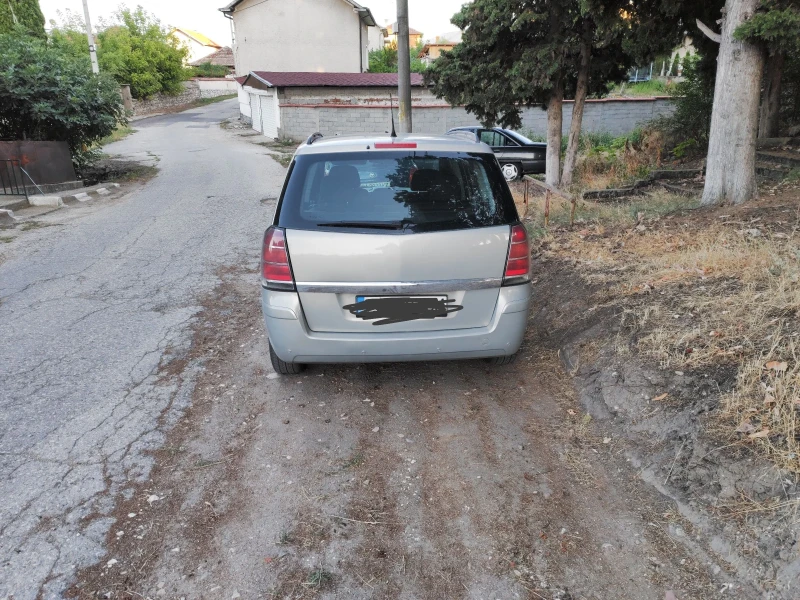 Opel Zafira, снимка 3 - Автомобили и джипове - 47376600