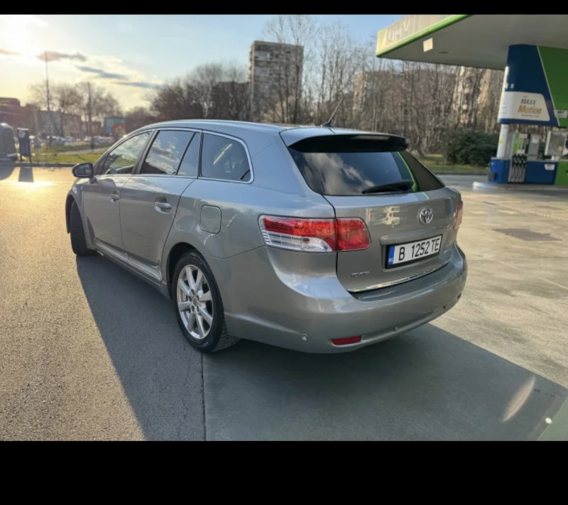 Toyota Avensis, снимка 3 - Автомобили и джипове - 47386821