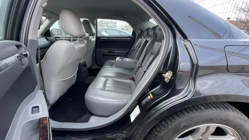 Chrysler 300c 3.5I KLI AVT., снимка 10 - Автомобили и джипове - 51094996