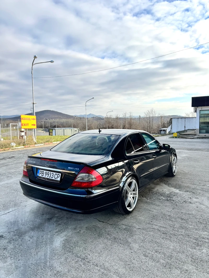 Mercedes-Benz E 320 CDI V6 Facelift ///EVO Avantgard, 7G TRONIC 224кс , снимка 8 - Автомобили и джипове - 53156692