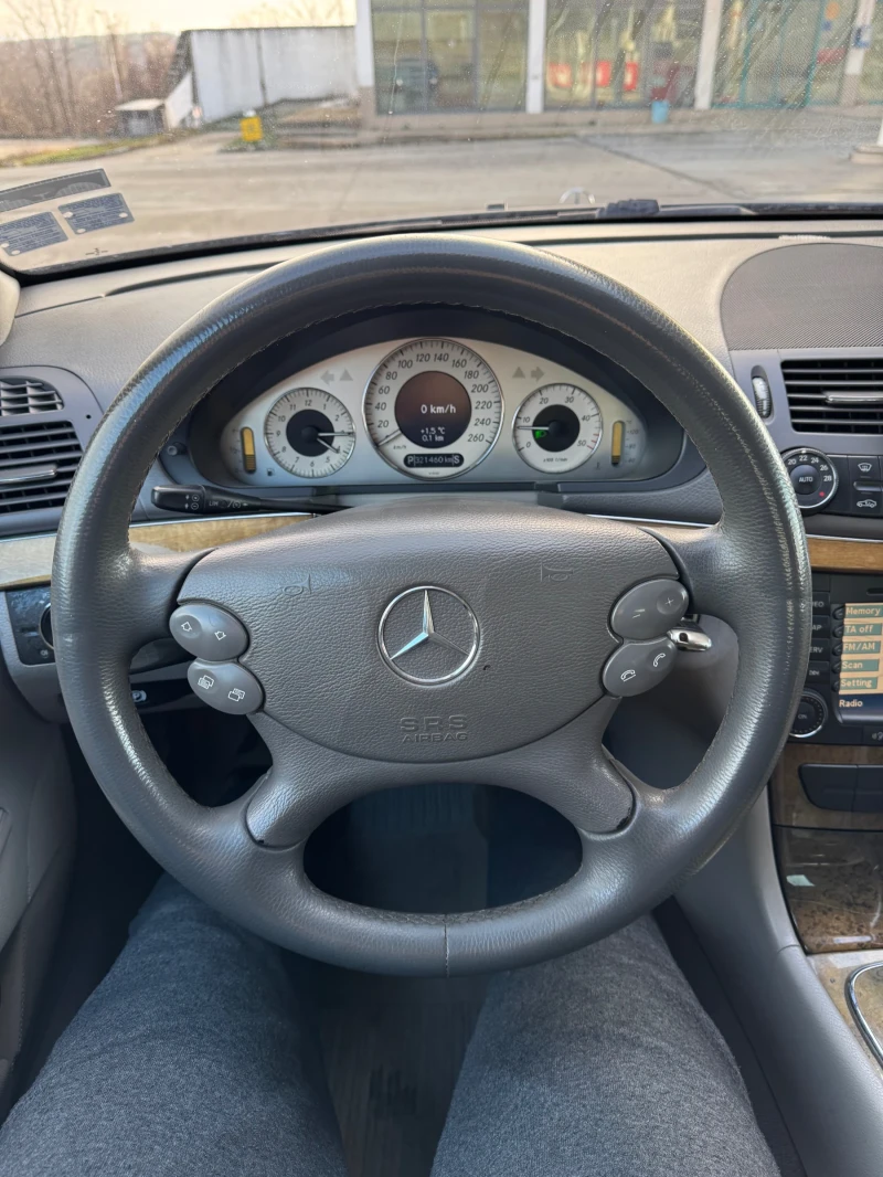 Mercedes-Benz E 320 CDI V6 Facelift ///EVO Avantgard, 7G TRONIC 224кс , снимка 11 - Автомобили и джипове - 53156692