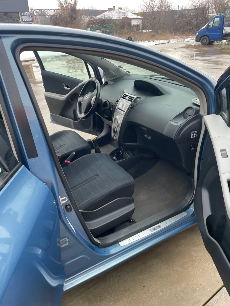 Toyota Yaris 1.4 D-4D KLIMATRONIK 90 k., снимка 8 - Автомобили и джипове - 53192466