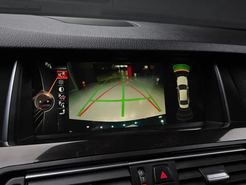 BMW 530 I xDrive M Aerodynamic Special Edition, снимка 15 - Автомобили и джипове - 55832750