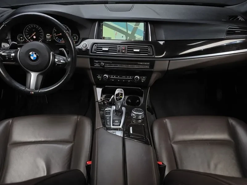 BMW 530 I xDrive M Aerodynamic Special Edition, снимка 7 - Автомобили и джипове - 55832750