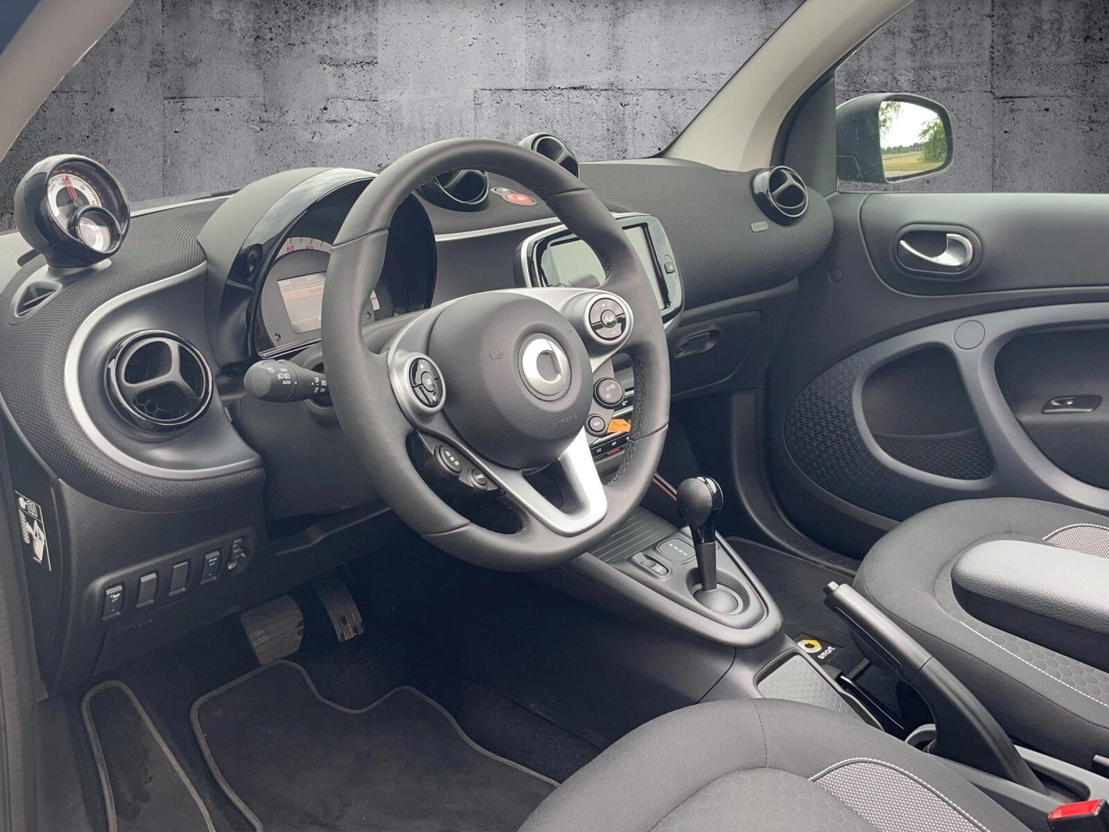 Smart Fortwo EQ Cabrio = Exclusive= Гаранция - изображение 5