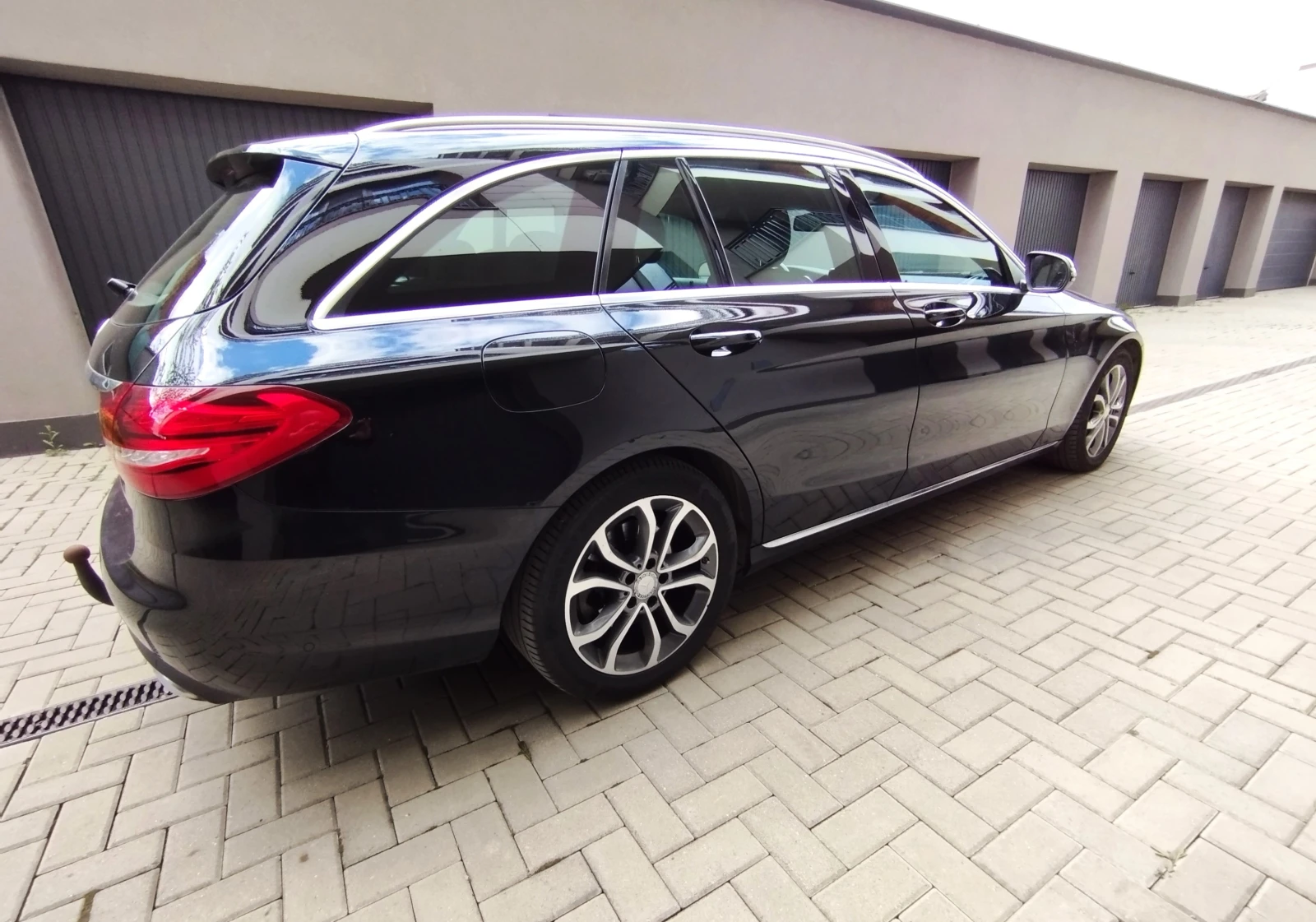 Mercedes-Benz C 300 HYBRID - изображение 5