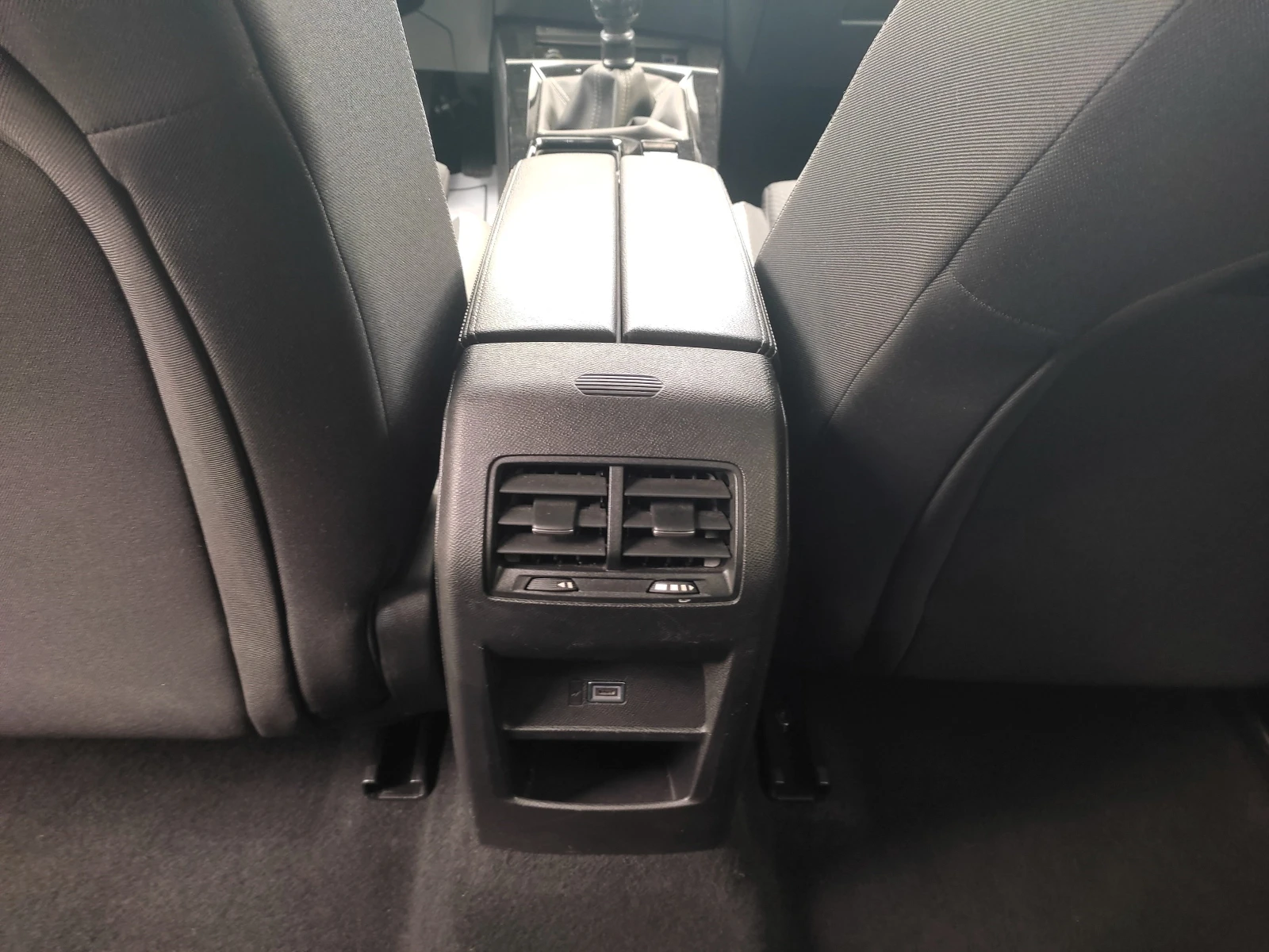 Opel Astra 1.2 130hp - изображение 7