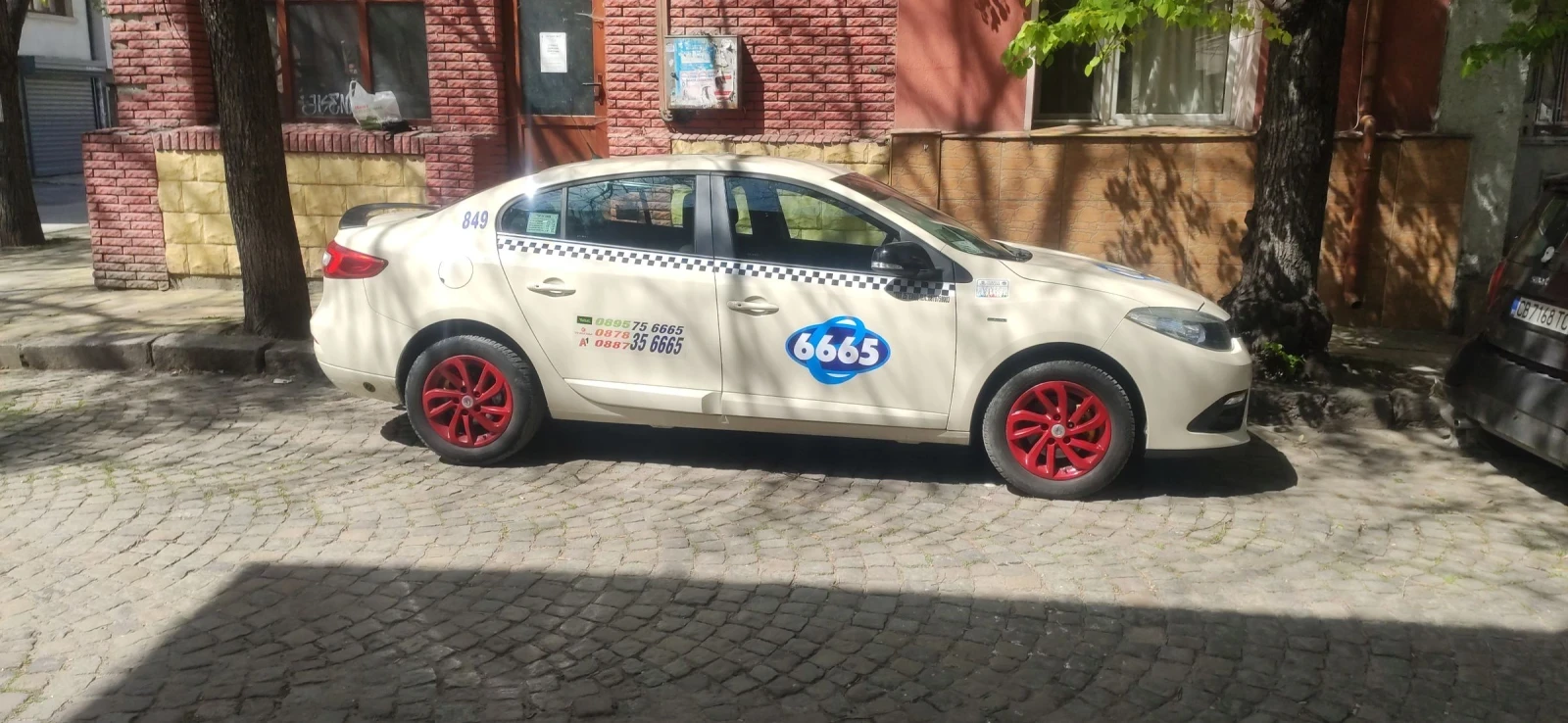 Renault Fluence 1, 6 16V SCe  - изображение 7