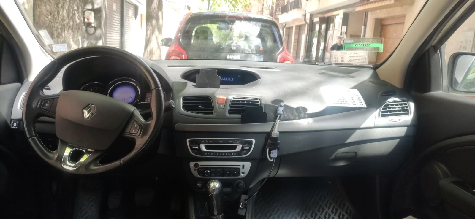 Renault Fluence 1, 6 16V SCe  - изображение 5