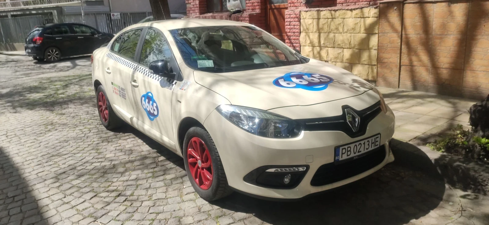 Renault Fluence 1, 6 16V SCe  - изображение 8