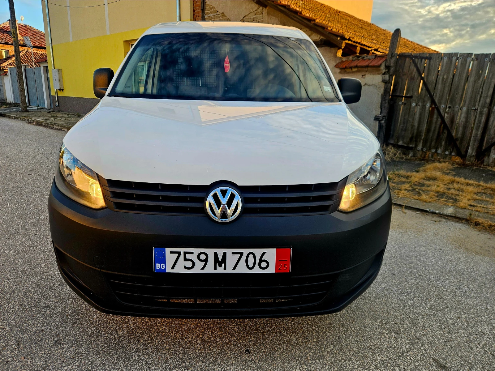 VW Caddy 102 | Mobile.bg — изображение 2