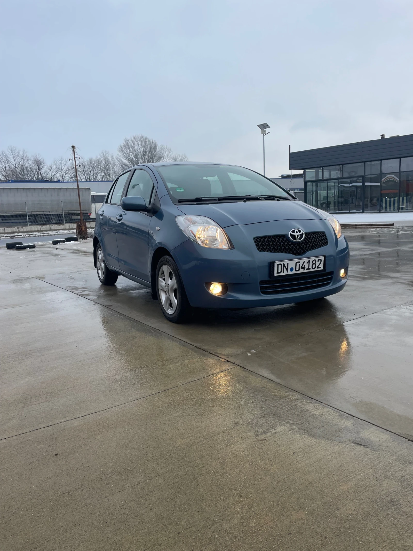 Toyota Yaris 1.4 D-4D KLIMATRONIK 90 k. - изображение 3