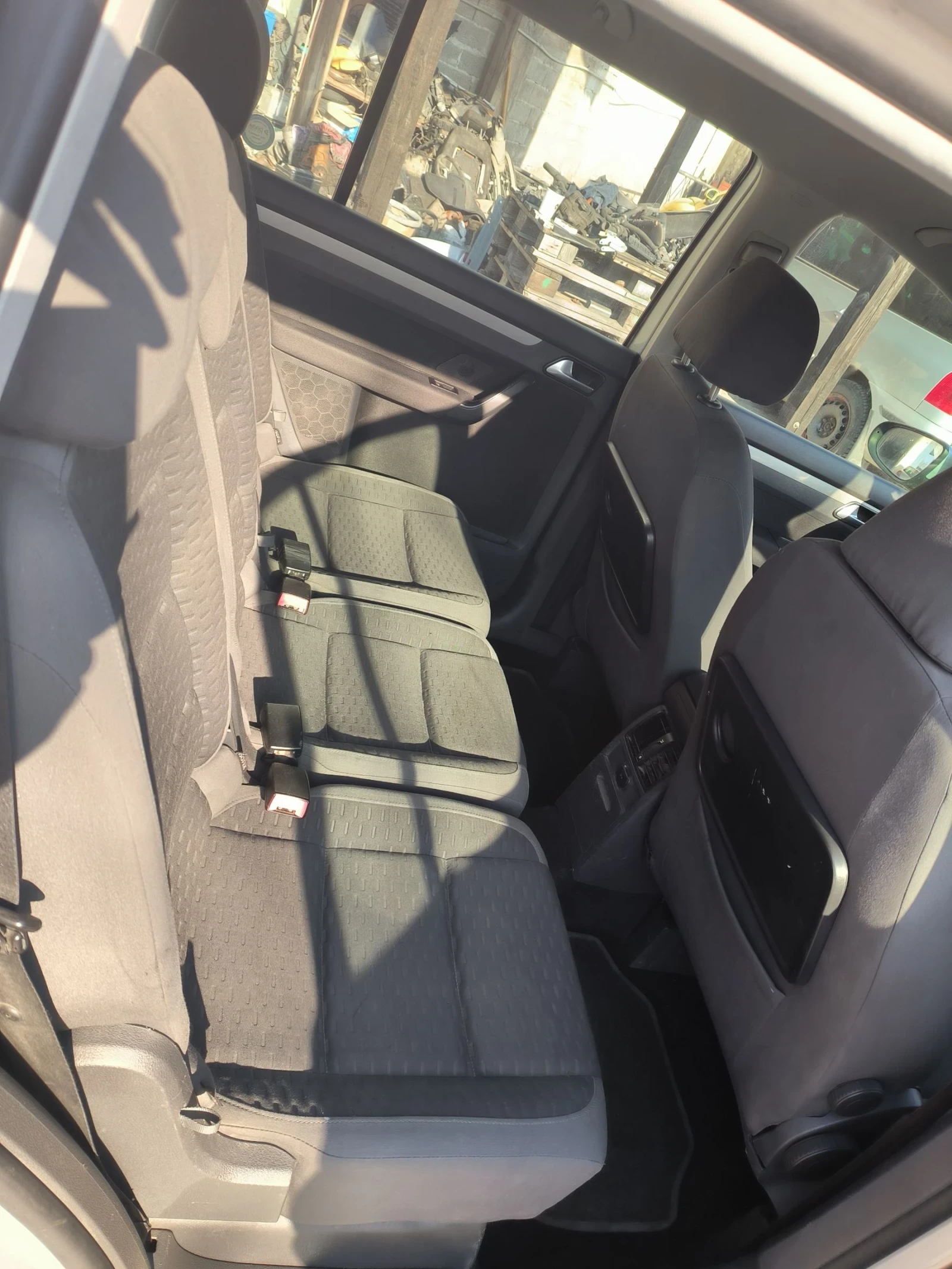 VW Touran 1, 9 BLS, снимка 8 - Автомобили и джипове - 53817982