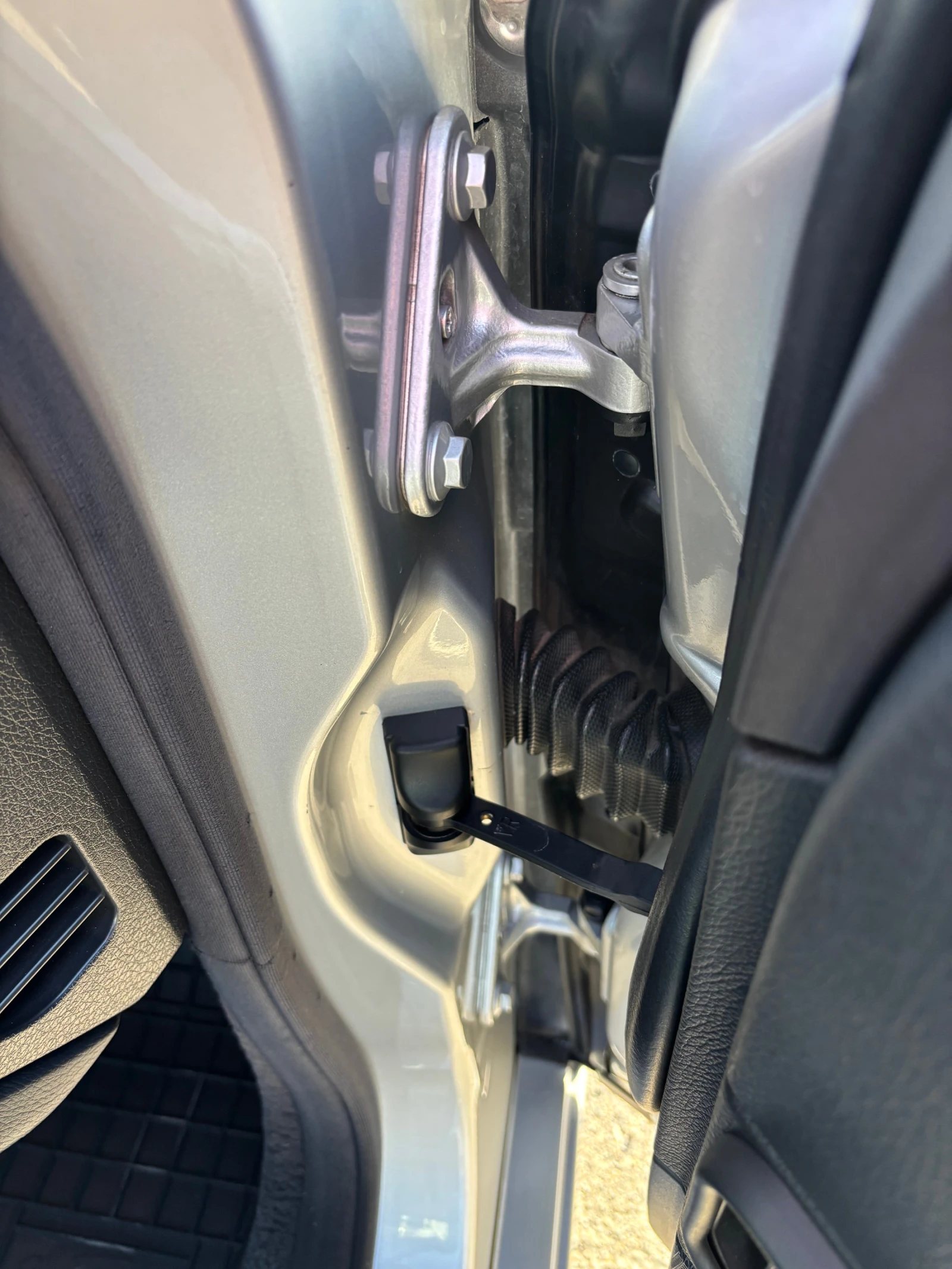 Mercedes-Benz E 270 AVANGARDE, снимка 8 - Автомобили и джипове - 53829514