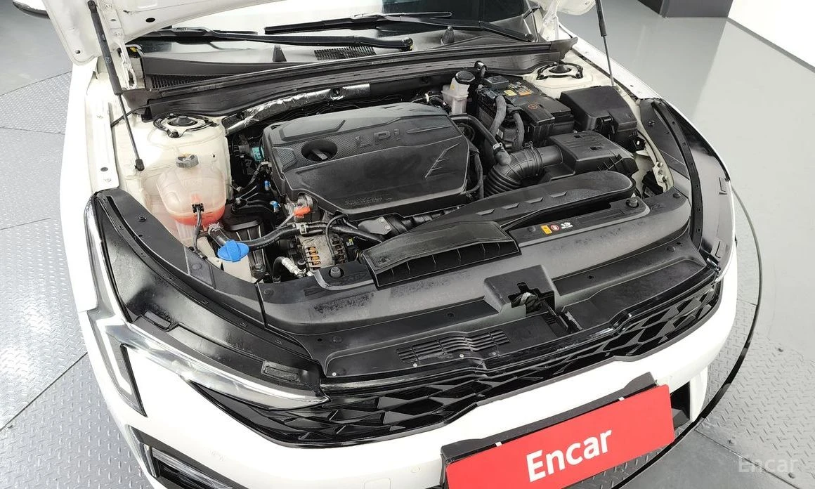 Kia K5 * LPG* КАМЕРИ* ПОДГРЕВ* ДИГ* ТАБЛО* LANE* ASSIST* , снимка 16 - Автомобили и джипове - 54067313