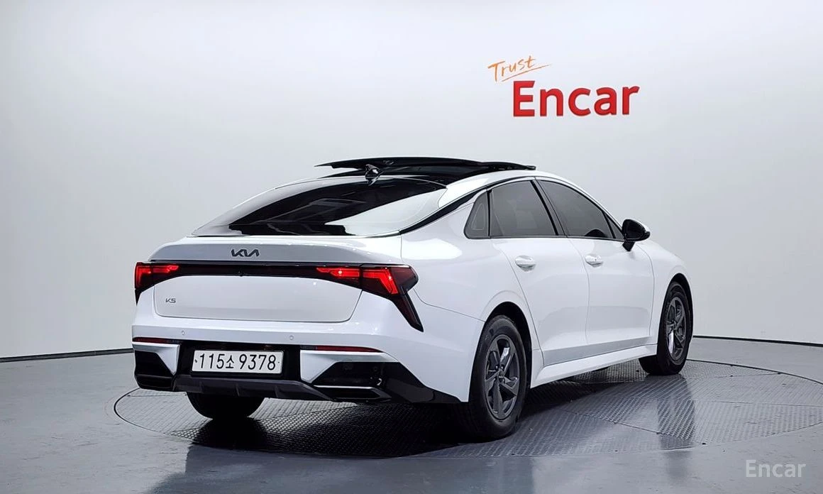 Kia K5 * LPG* КАМЕРИ* ПОДГРЕВ* ДИГ* ТАБЛО* LANE* ASSIST* , снимка 3 - Автомобили и джипове - 54067313